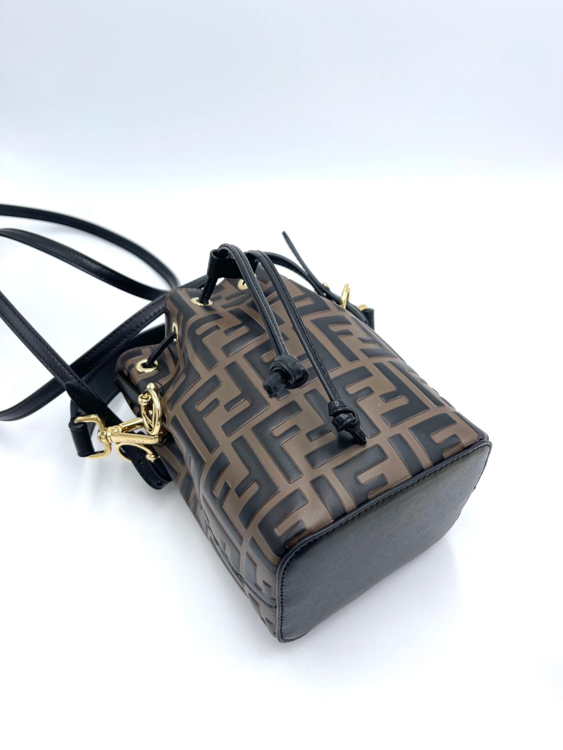 Borsa Secchiello Fendi
