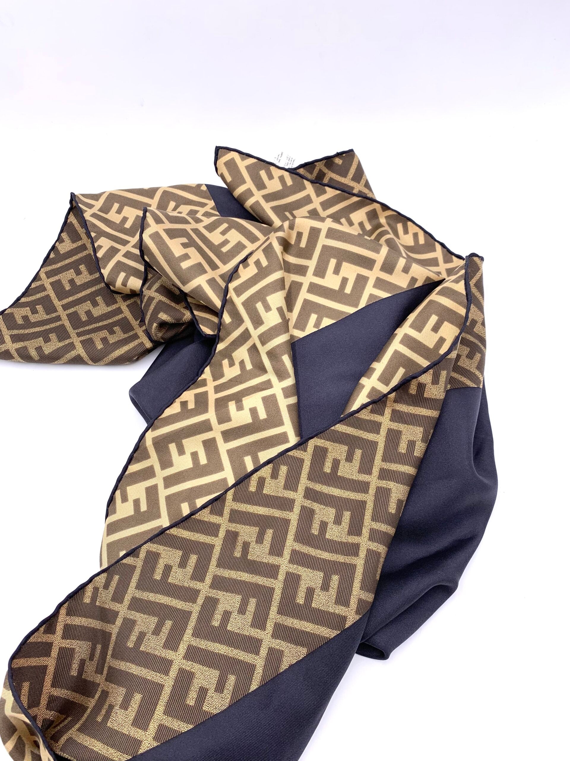 Foulard Fendi